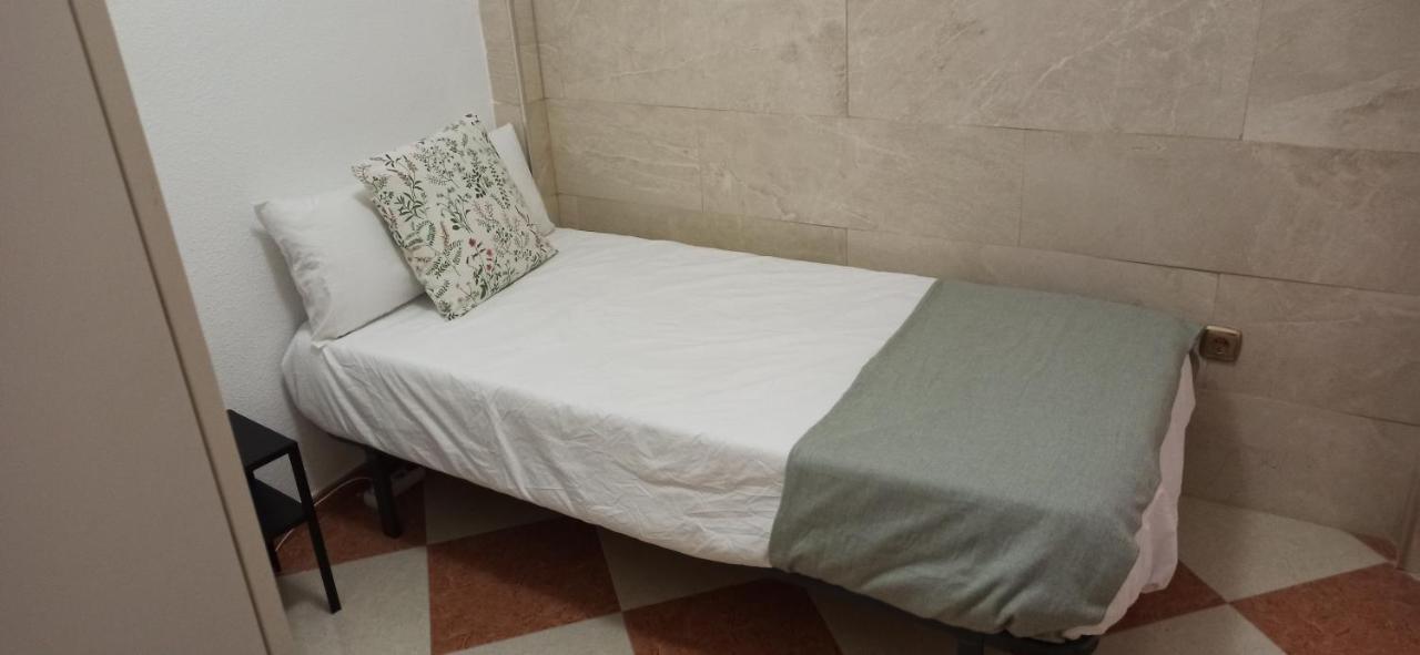 Апартаменти Acogedor Apartamento ¡A 10 Minutos Del Centro De Malaga! Екстер'єр фото